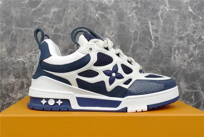 LOUIS VUITTON SKATE SNEAKER MARINE ET BLANC